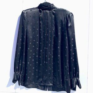 VTG Women’s Saks Fifth Ave 100% Silk Pleat Front High Neck Blouse Black, Size 12